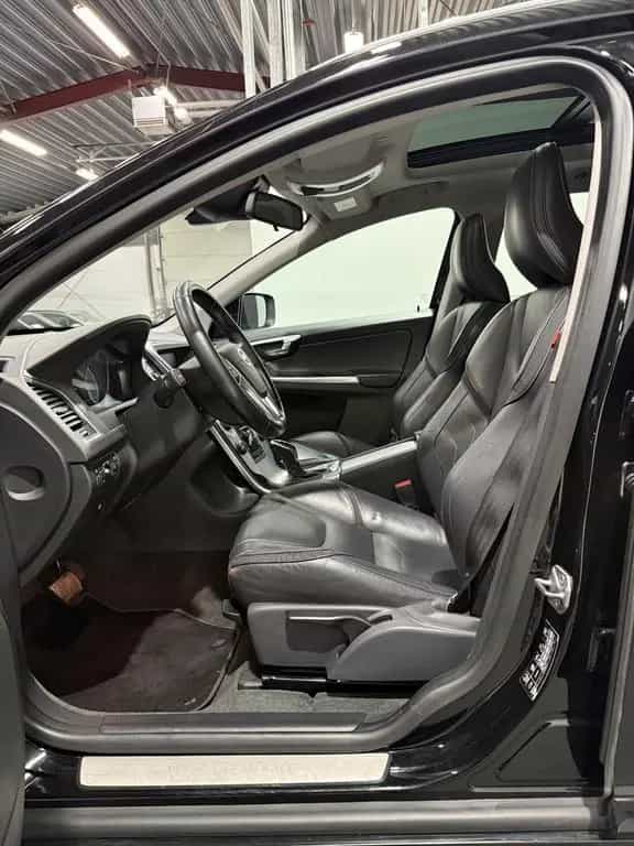 Volvo XC60 Ocean Race D3 Aut.*Pano*Navi*RFK*Leder*PDC 03/2016-photo-9