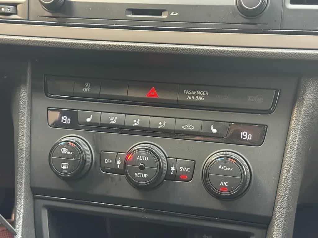Seat Leon ST Reference *Finanzierung* 02/2018-photo-20