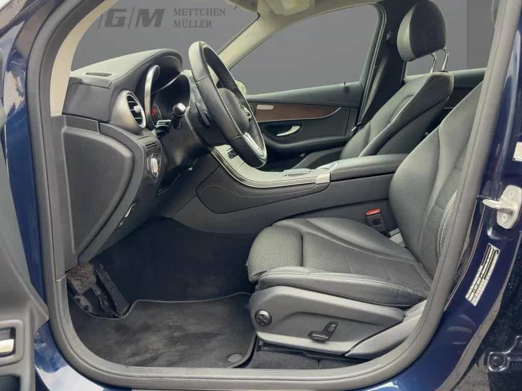 Mercedes-Benz GLC 200 4MATIC AMG-Line/Navi/LED/Keyless-Start/ 04/2020-photo-5