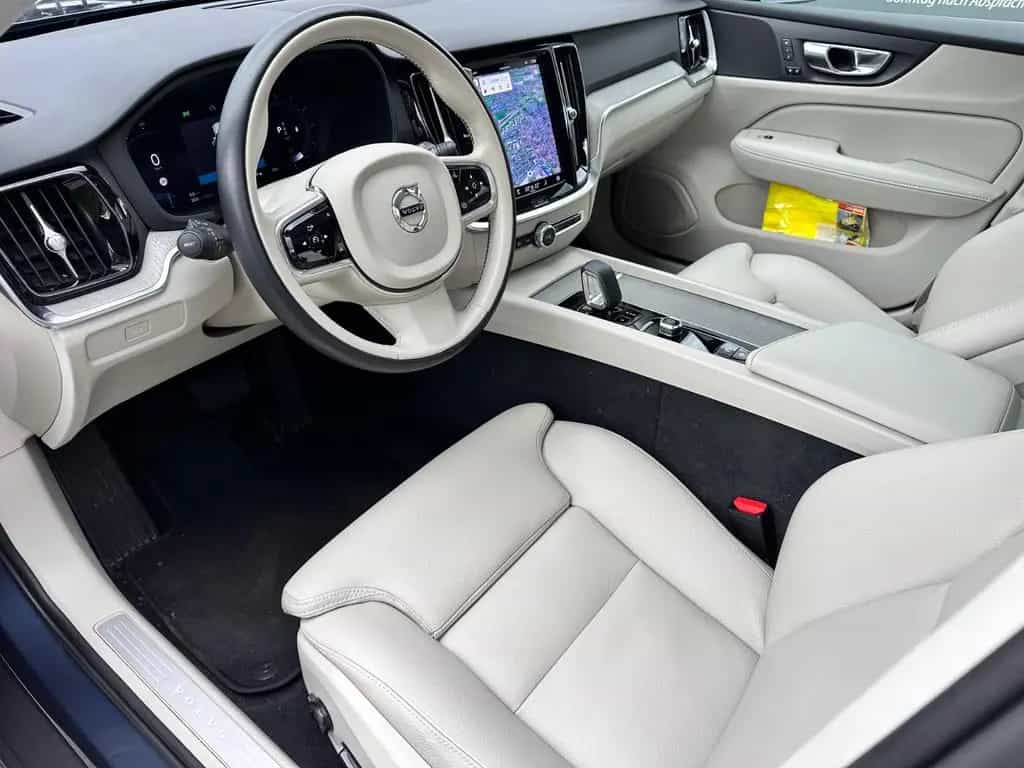 Volvo V60 Cross Country Plus AWD Navi Leder Pano ACC 11/2022-photo-6