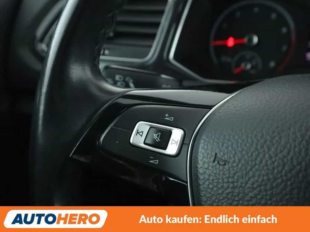 Volkswagen T-Roc 1.5 TSI ACT Sport*LED*NAVI*PDC*SHZ*KLIMA* 04/2018-photo-27