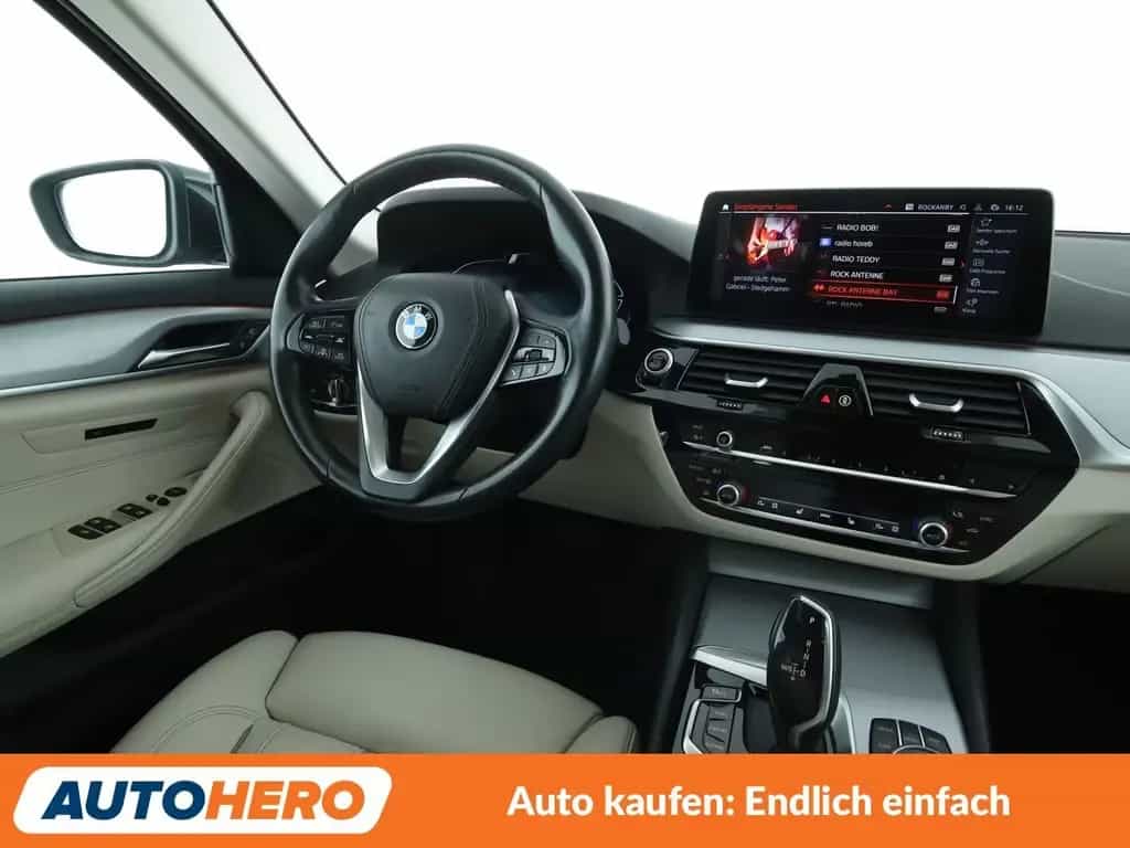 BMW 520 d Mild-Hybrid Aut.*NAVI*360CAM*ACC*SHZ*ALU* 11/2020-photo-12