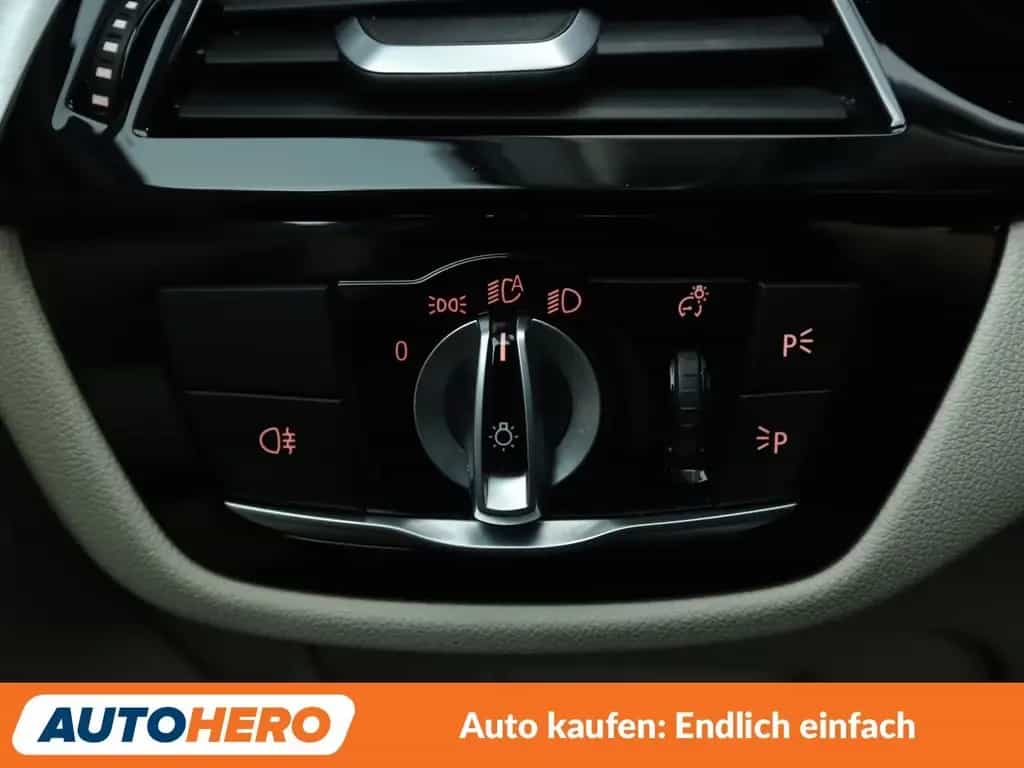 BMW 520 d Mild-Hybrid Aut.*NAVI*360CAM*ACC*SHZ*ALU* 11/2020-photo-27