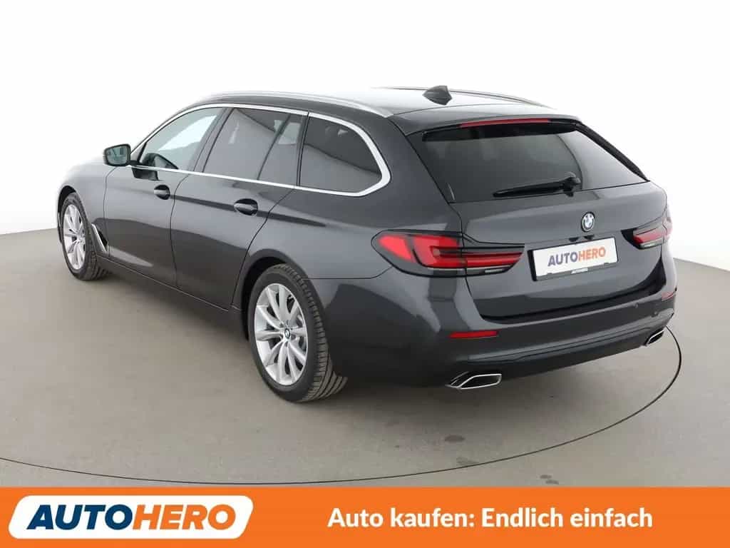 BMW 520 d Mild-Hybrid Aut.*NAVI*360CAM*ACC*SHZ*ALU* 11/2020-photo-3