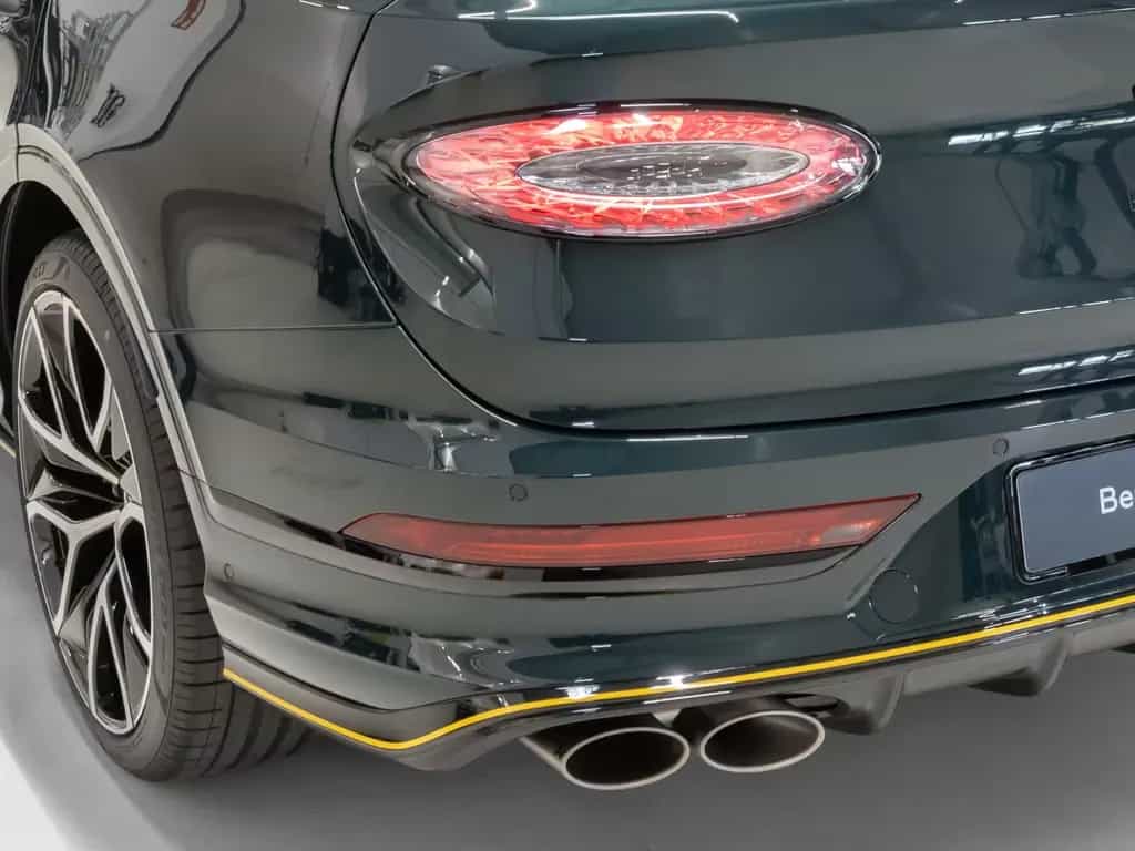 Bentley Bentayga Speed Akrapovic Exhaust, Parking Heater 10/2025-photo-23