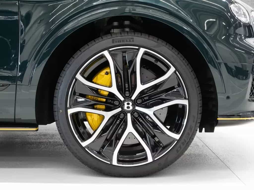 Bentley Bentayga Speed Akrapovic Exhaust, Parking Heater 10/2025-photo-8