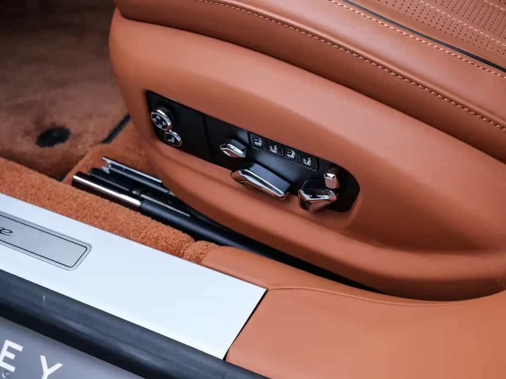 Bentley Flying Spur Azure Verdant 07/2024-photo-26