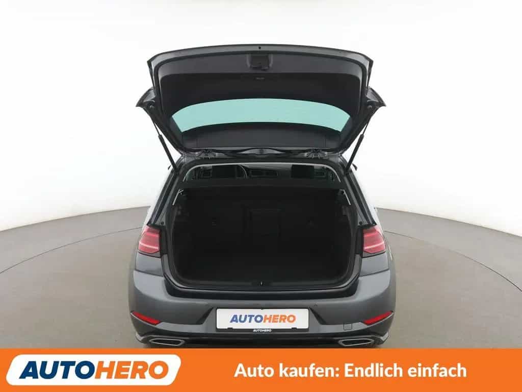 Volkswagen Golf VII 1.5 TSI ACT Highline BMT*NAVI*LED*PDC* 08/2019-photo-16