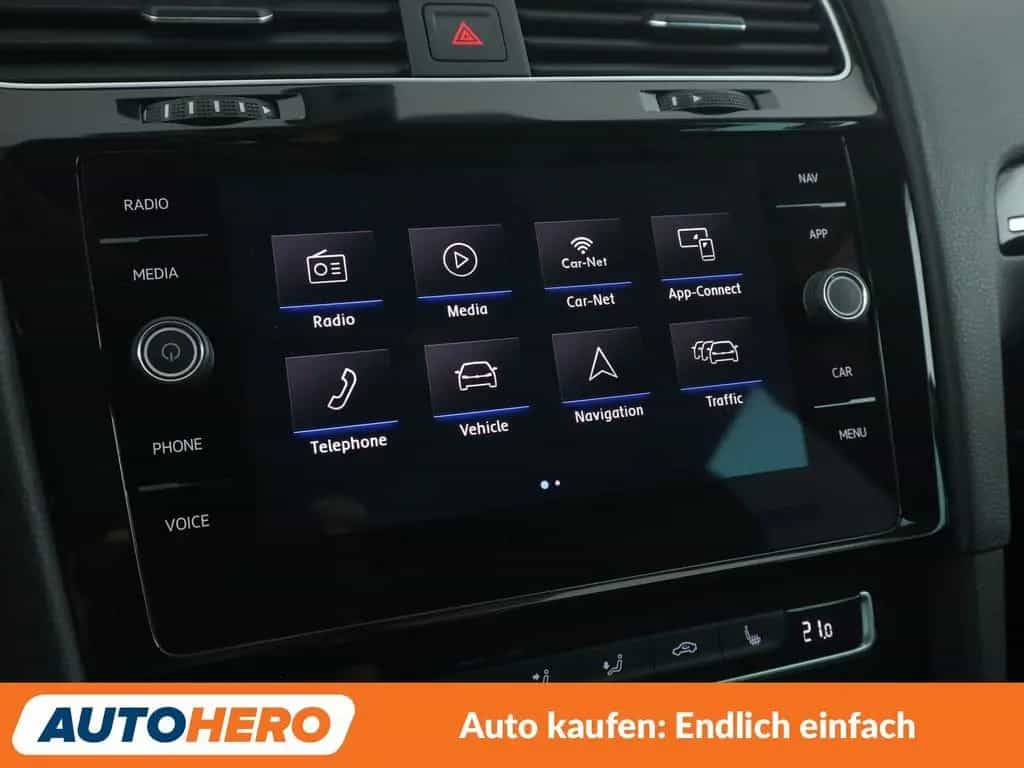 Volkswagen Golf VII 1.5 TSI ACT Highline BMT*NAVI*LED*PDC* 08/2019-photo-23