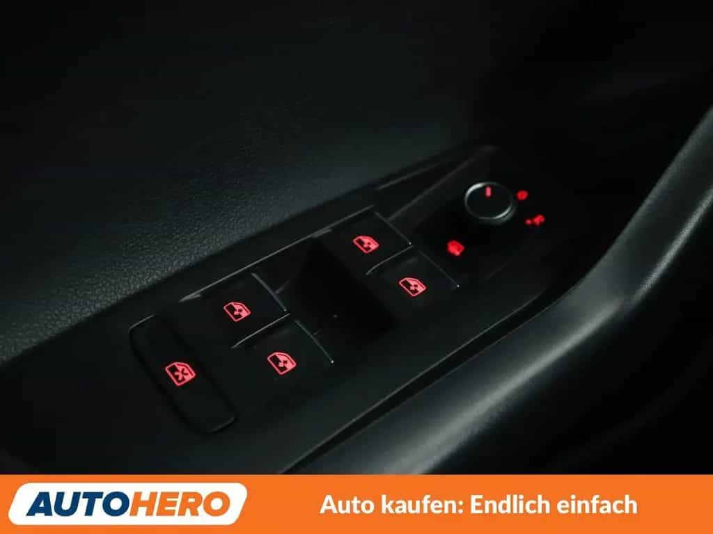 Volkswagen Polo 2.0 TSI GTI Aut.*PDC*LED*ACC*SHZ*KLIMA* 04/2020-photo-24