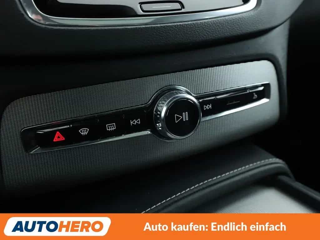 Volvo XC90 2.0 B5 Diesel Mild-Hybrid R-Design AWD Aut. 10/2019-photo-23