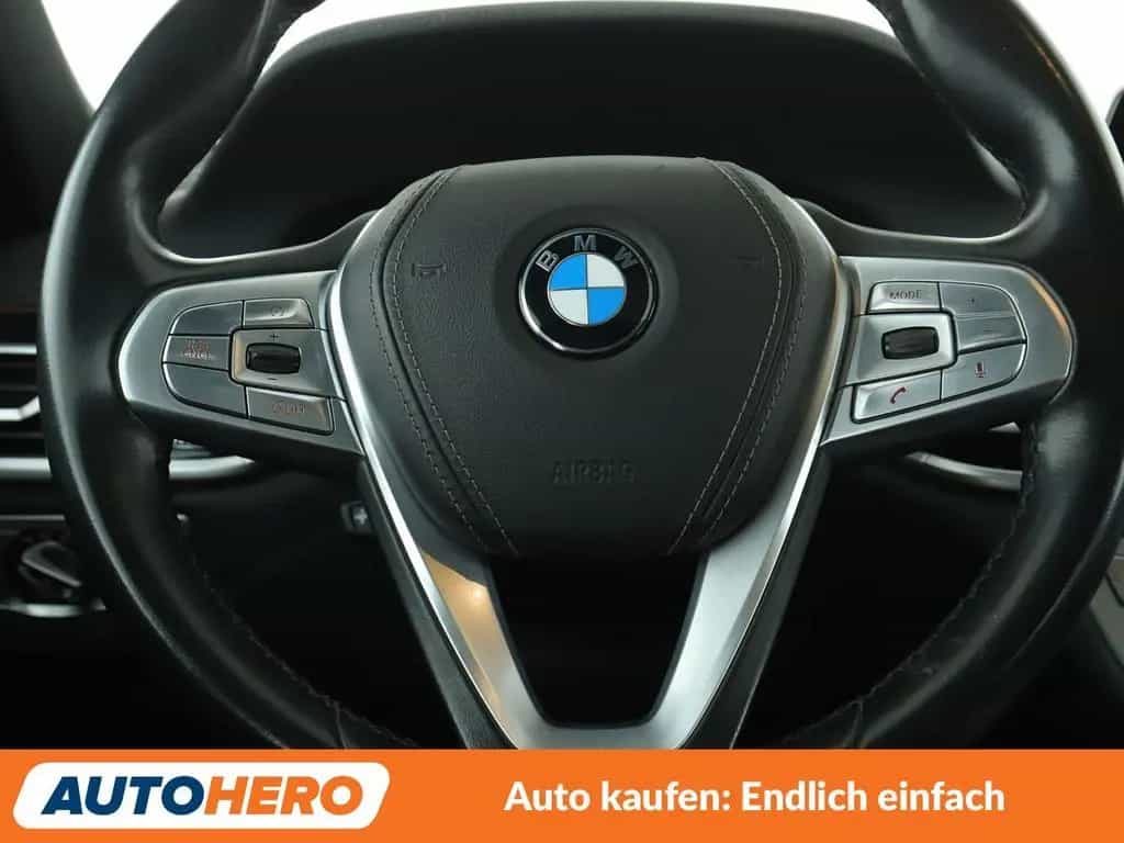 BMW 7 Series 740i Aut.*NAVI*LED*PDC*SHZ*TEMPO*ALU*PANO* 12/2018-photo-18