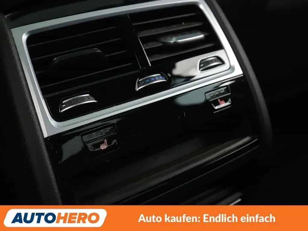BMW 7 Series 740i Aut.*NAVI*LED*PDC*SHZ*TEMPO*ALU*PANO* 12/2018-photo-28