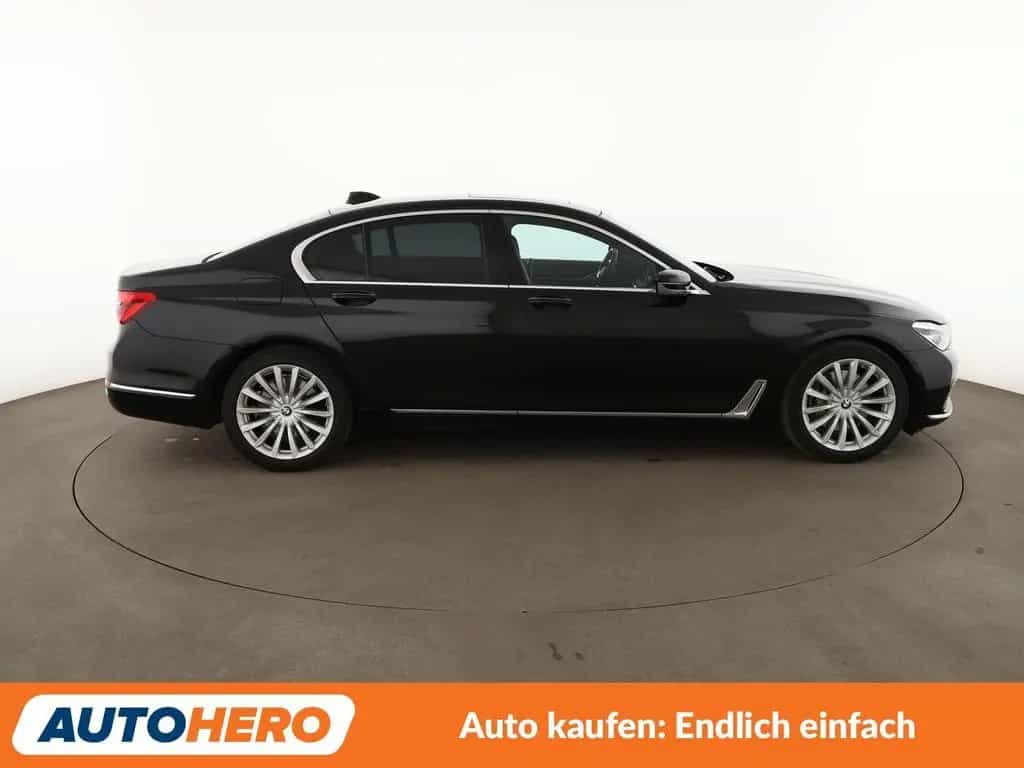 BMW 7 Series 740i Aut.*NAVI*LED*PDC*SHZ*TEMPO*ALU*PANO* 12/2018-photo-6