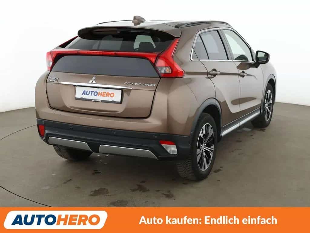 Mitsubishi Eclipse Cross 1.5 T-MIVEC 2WD *HUD*TEMP*CAM*PDC* 06/2018-photo-5