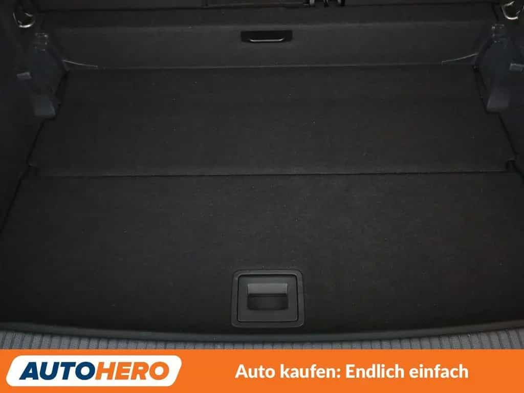 Volkswagen Golf VII Sportsvan 1.4 TSI Lounge BlueMotion 11/2015-photo-17