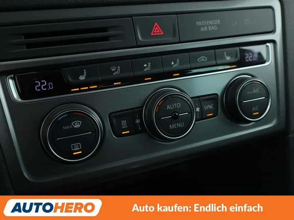 Volkswagen Golf VII Sportsvan 1.4 TSI Lounge BlueMotion 11/2015-photo-23