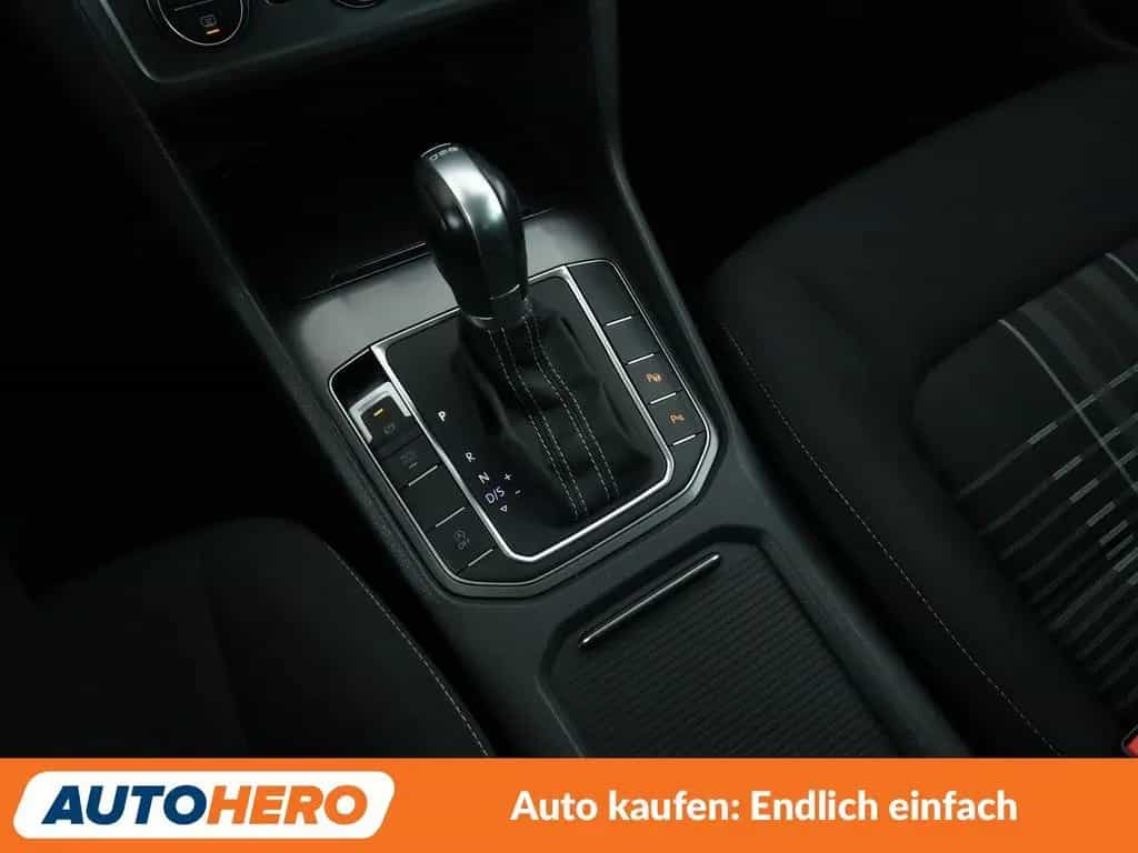 Volkswagen Golf VII Sportsvan 1.4 TSI Lounge BlueMotion 11/2015-photo-25