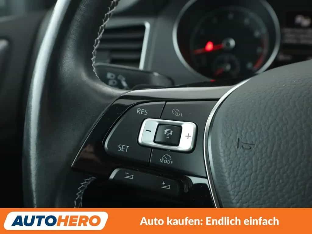 Volkswagen Golf VII Sportsvan 1.4 TSI Lounge BlueMotion 11/2015-photo-27