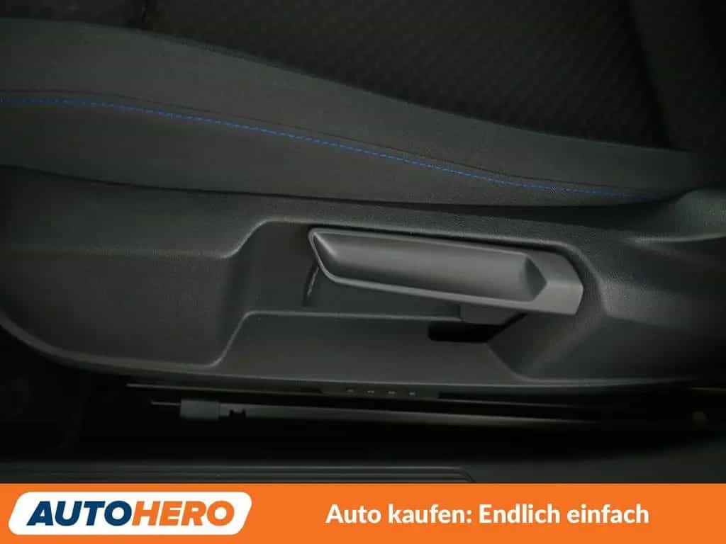 Volkswagen Golf VIII 2.0 TDI United Aut.*NAVI*LED*ACC* 04/2021-photo-27
