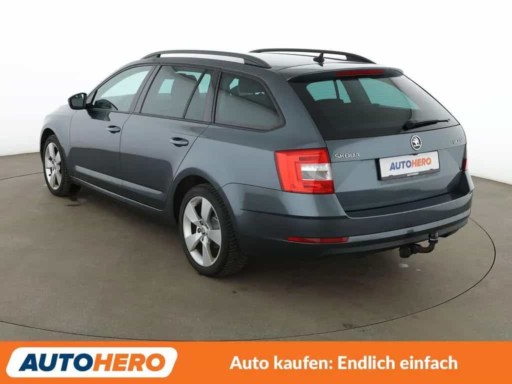Skoda Octavia 1.5 TSI ACT Style Aut.*NAVI*CAM*LED*ACC* 11/2019-photo-3
