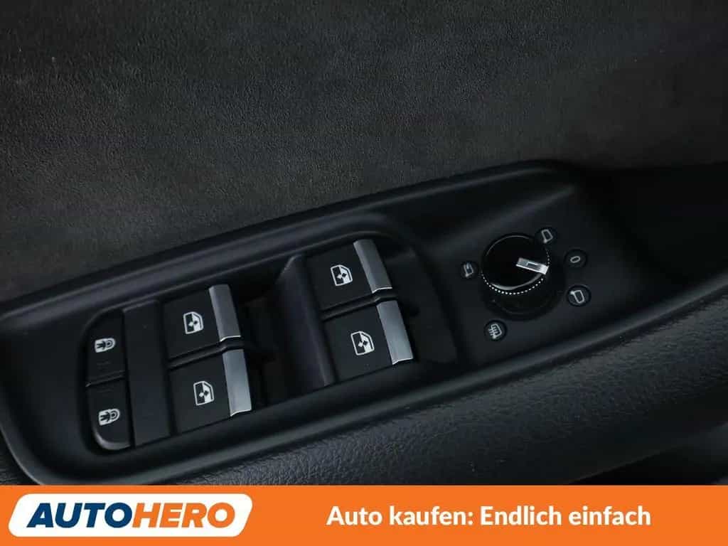 Audi Q8 55 TFSI quattro S line Aut.*NAV*360CAM*ACC* 04/2022-photo-34