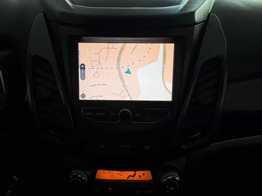 Ssangyong Korando Crystal 2x2 e-XDI 4WD+SHZ+NAVI 02/2018-photo-14
