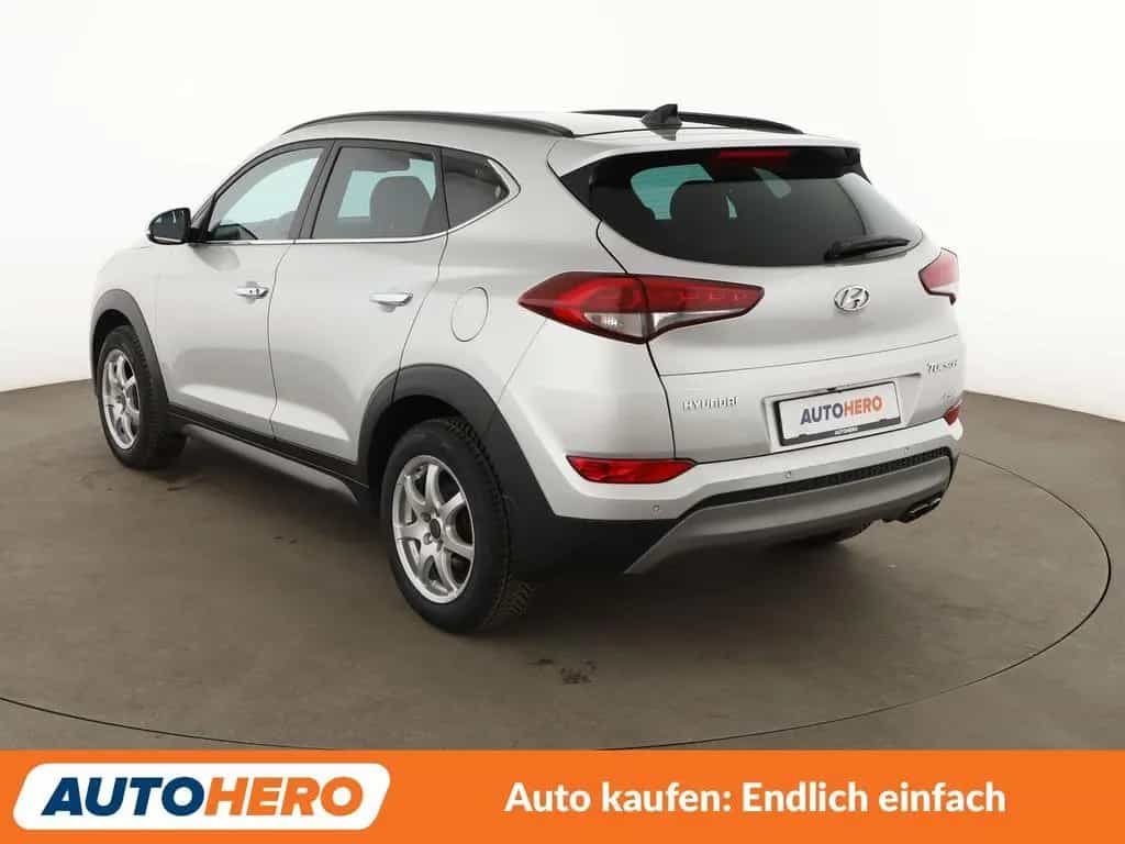 Hyundai TUCSON 1.6 TGDI Advantage 4WD*NAVI*TEMPO*CAM* 01/2017-photo-3