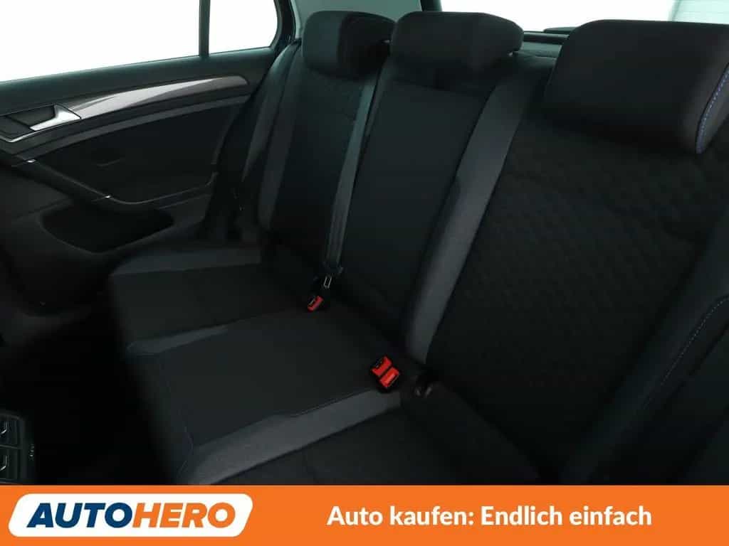 Volkswagen Golf VII 1.0 TSI Join *NAVI*PDC*SHZ*WINTER-PAKET 12/2018-photo-12