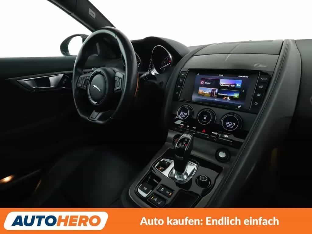Jaguar F-Type 3.0 V6 S AWD Aut.*NAVI*BI-XENON*TEMPO*PDC 03/2017-photo-10
