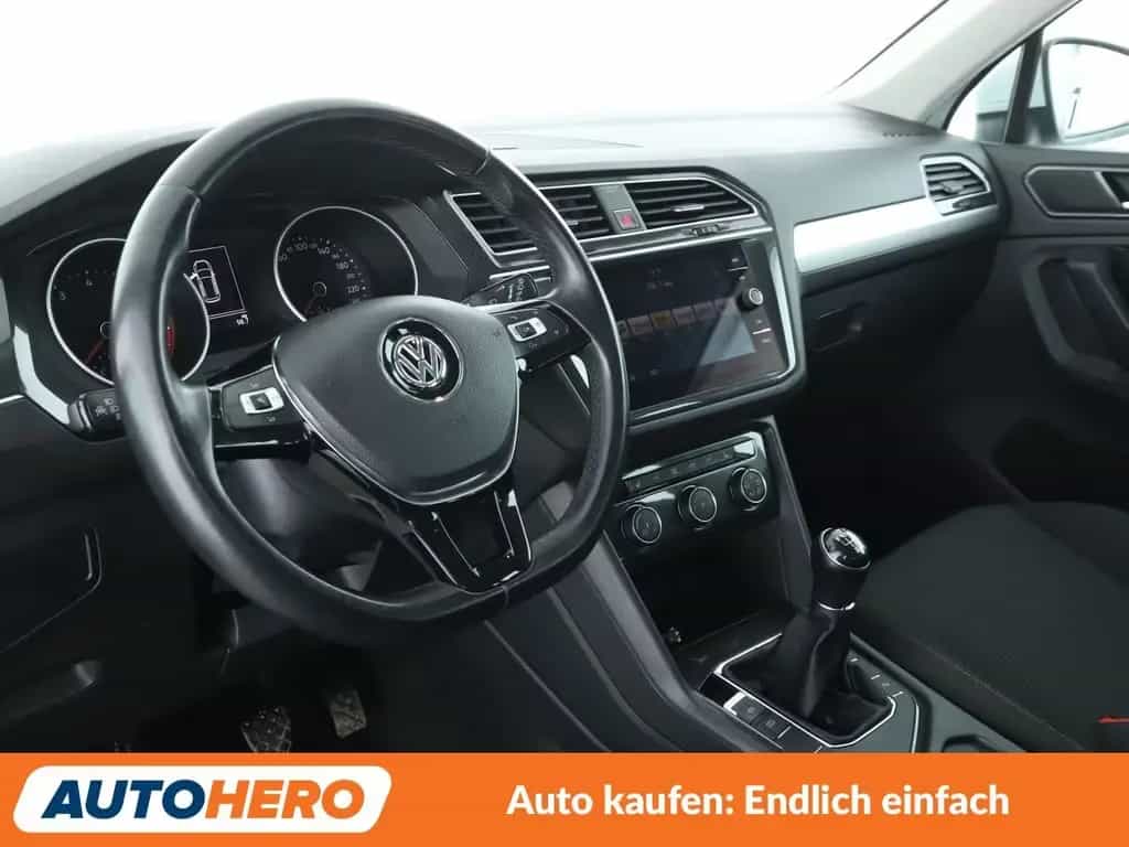 Volkswagen Tiguan 1.4 TSI Trendline BlueMotion*NAVI*PDC*SHZ 03/2018-photo-10
