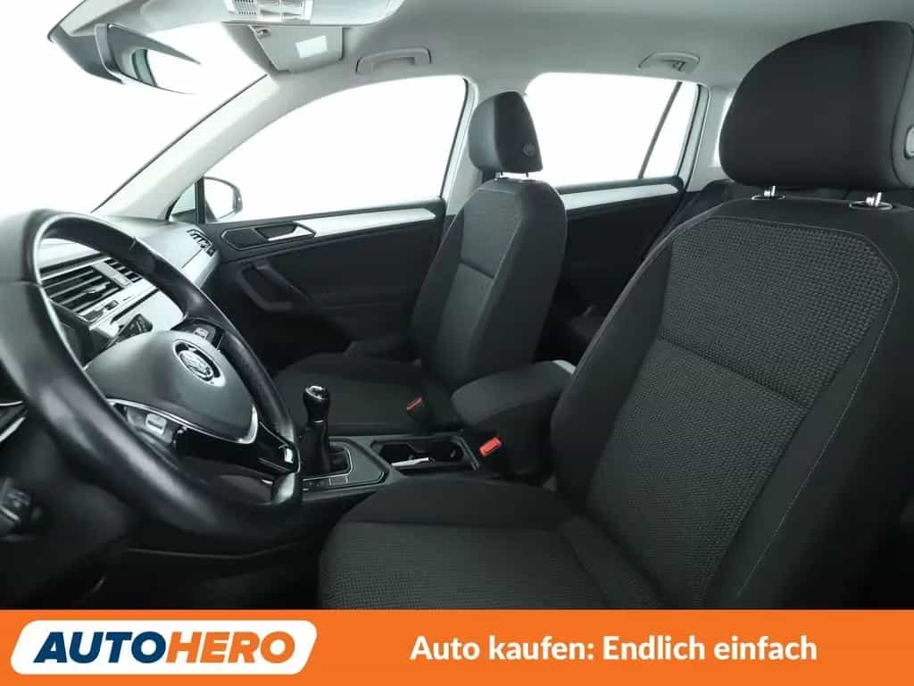 Volkswagen Tiguan 1.4 TSI Trendline BlueMotion*NAVI*PDC*SHZ 03/2018-photo-9