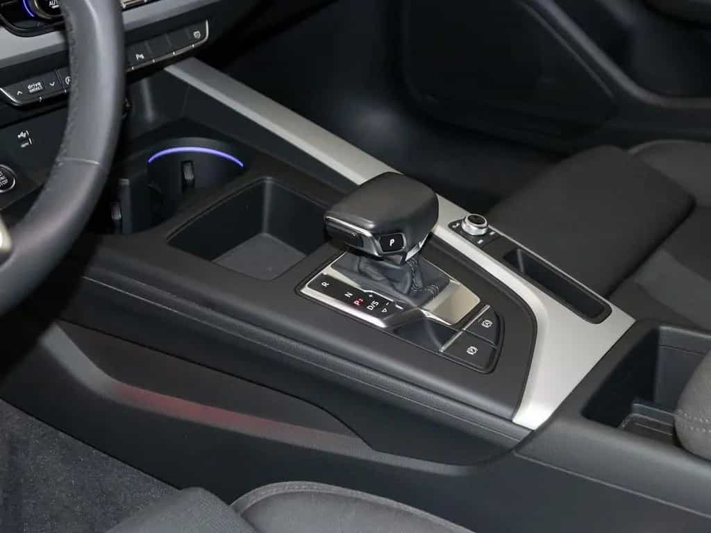 Audi A4 Avant 40 TFSI S line Kamera CarPlay AHK Navi+ 03/2023-photo-19