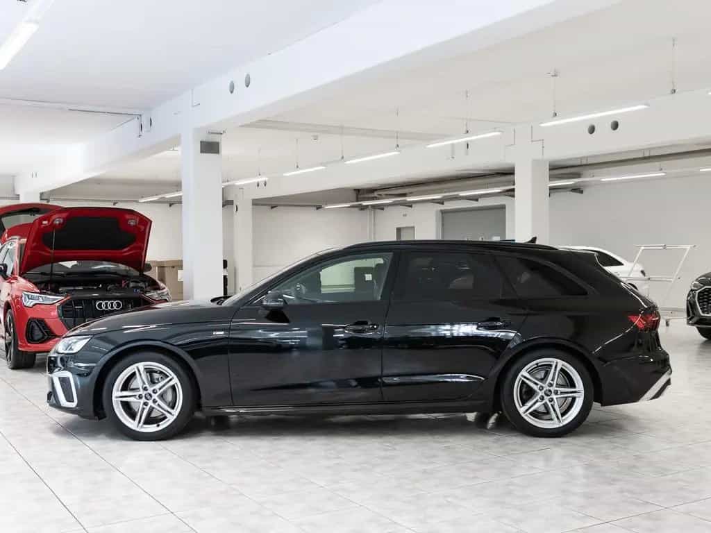 Audi A4 Avant 40 TFSI S line Kamera CarPlay AHK Navi+ 03/2023-photo-3