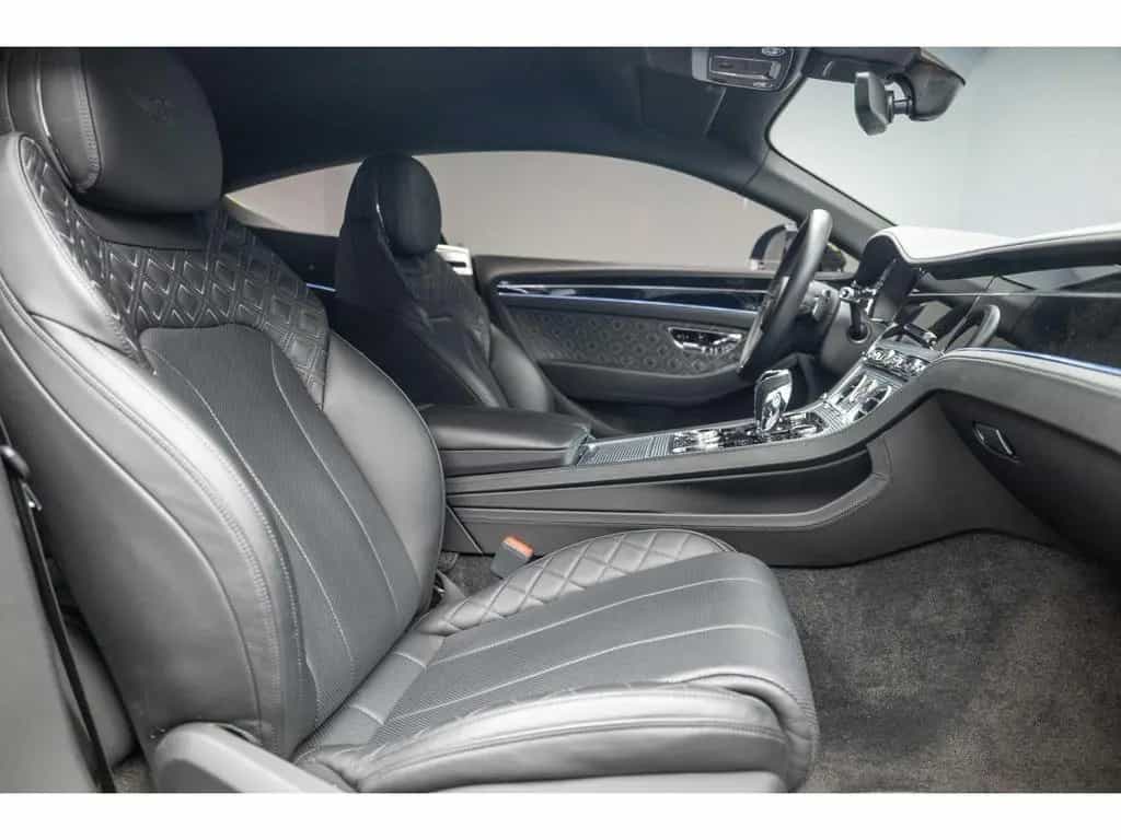Bentley Continental gt III W12 6.0 635 CH 01/2019-photo-10