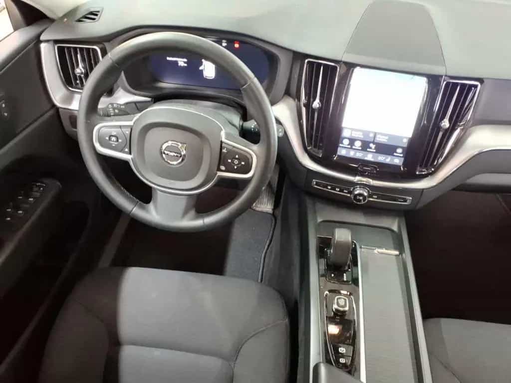 Volvo XC60 B4 D Geartronic Momentum Pro AHK 01/2022-photo-3