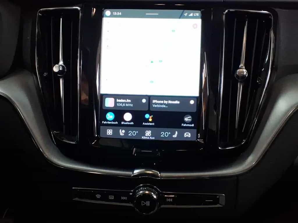 Volvo XC60 B4 D Geartronic Momentum Pro AHK 01/2022-photo-4