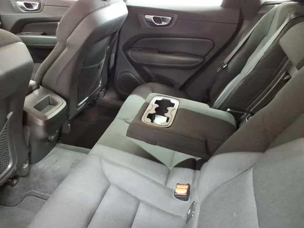 Volvo XC60 B4 D Geartronic Momentum Pro AHK 01/2022-photo-6