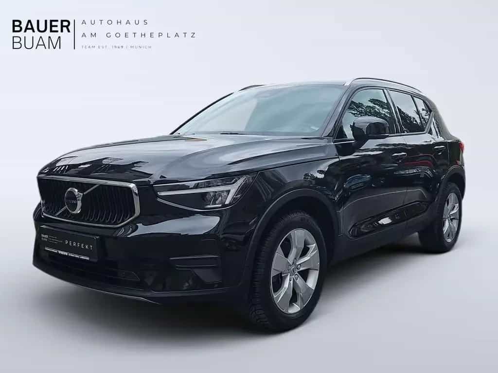 Volvo XC40 Core 2WD 04/2023-photo-0