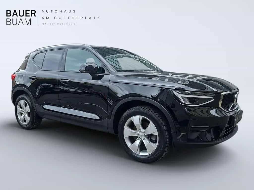 Volvo XC40 Core 2WD 04/2023-photo-1