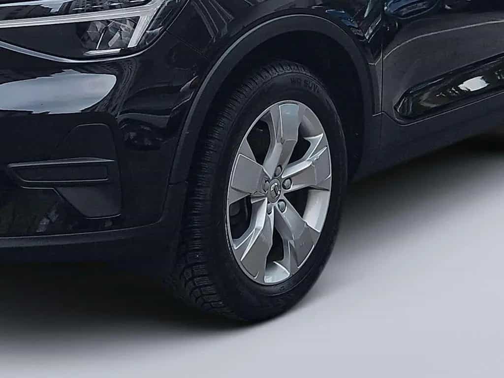 Volvo XC40 Core 2WD 04/2023-photo-5