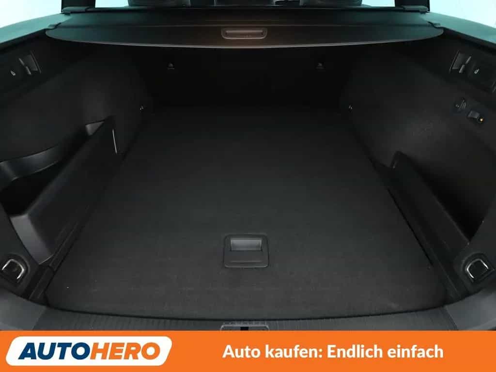 Volkswagen Passat Alltrack 2.0 TSI 4Motion BMT Aut.*NAVI* 09/2018-photo-17