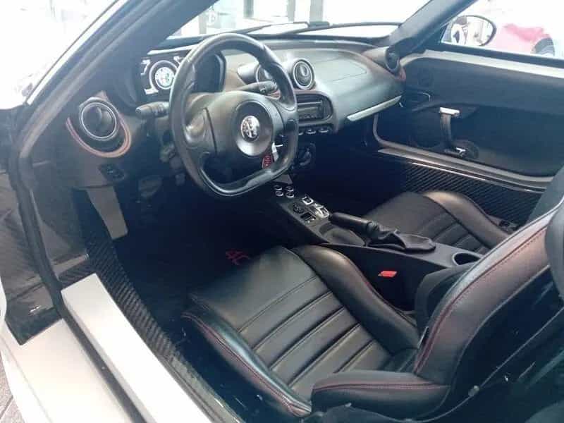 Alfa Romeo 4C 1750 TBi 05/2016-photo-8