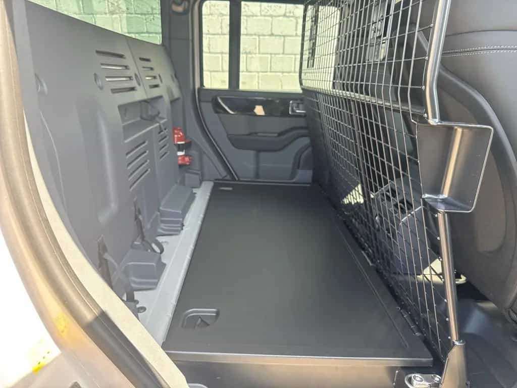 INEOS Grenadier Quartermaster 2-Sitze 3.0 Diesel Trial null-photo-8