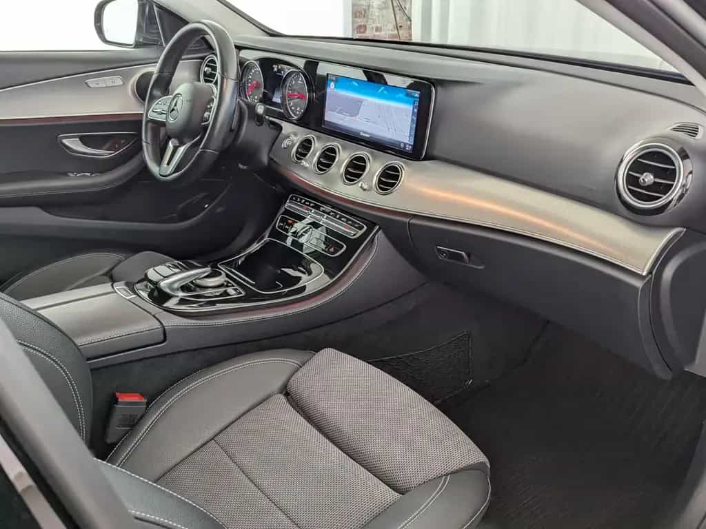Mercedes-Benz E 220 T d Avantgarde LED+NAVI+ACC+Distronic/eFH. 08/2018-photo-13