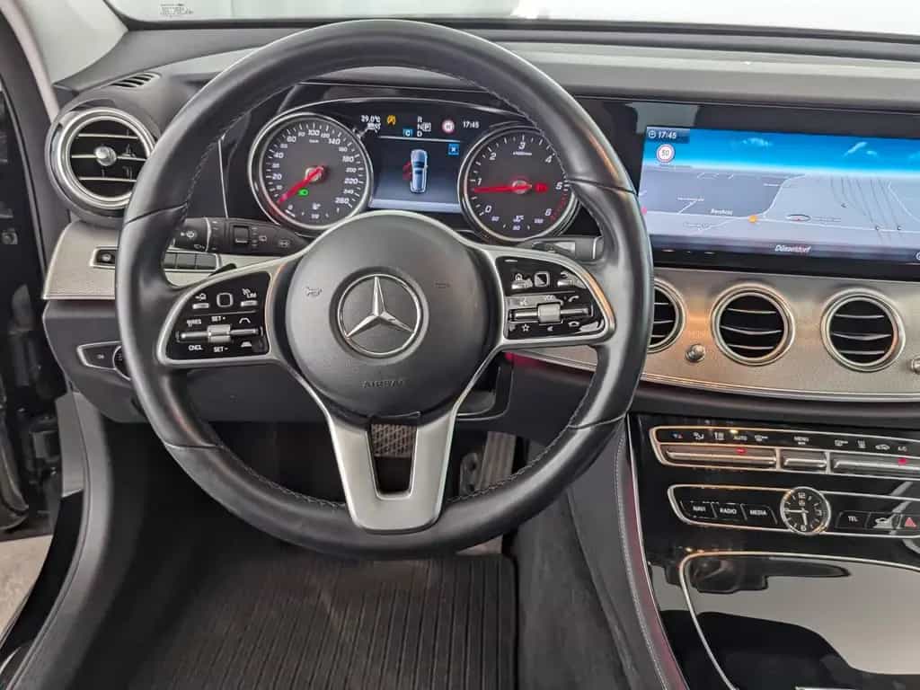 Mercedes-Benz E 220 T d Avantgarde LED+NAVI+ACC+Distronic/eFH. 08/2018-photo-18