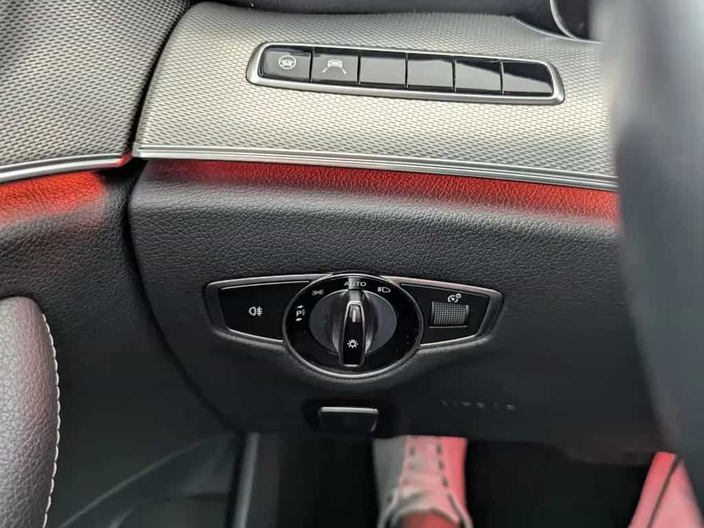 Mercedes-Benz E 220 T d Avantgarde LED+NAVI+ACC+Distronic/eFH. 08/2018-photo-30