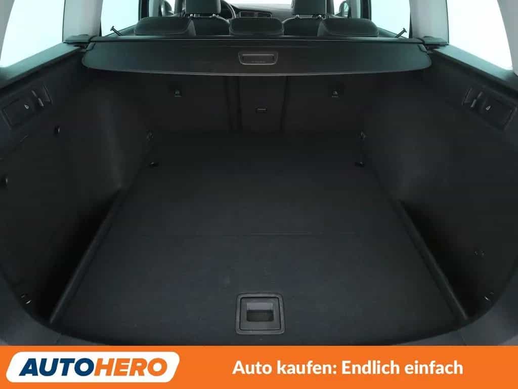 Volkswagen Golf VII 2.0 TDI Highline BM Aut. *ACC*VC*LED* 08/2018-photo-17