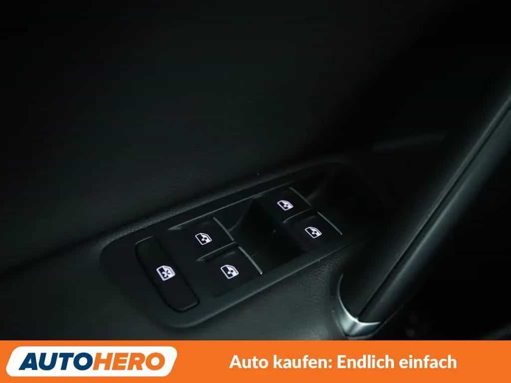 Volkswagen Golf VII 2.0 TDI Highline BM Aut. *ACC*VC*LED* 08/2018-photo-25