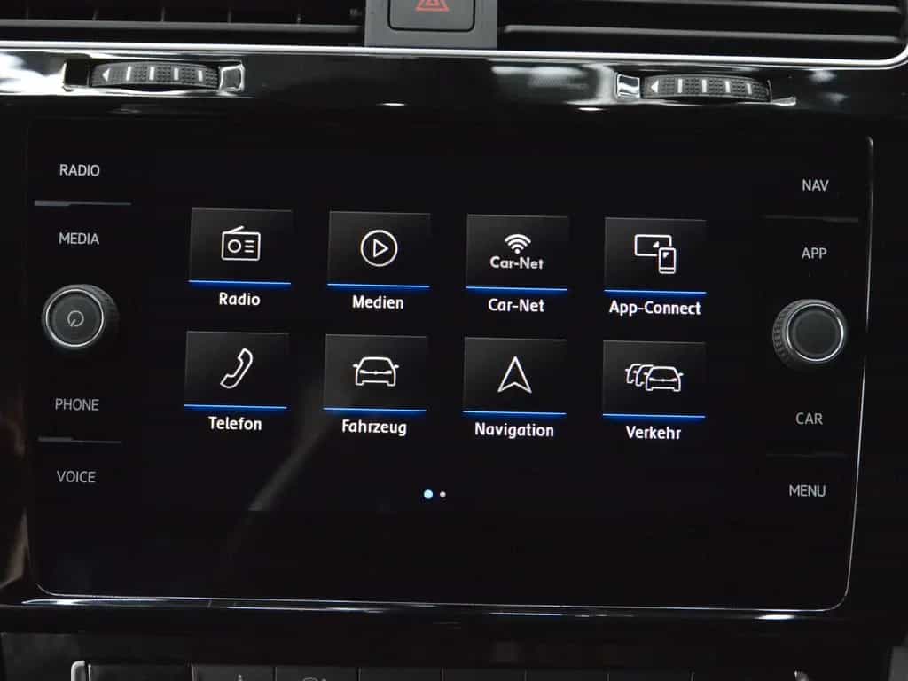 Volkswagen Golf VII Highline|R-Line|ACC|LED|Navi 07/2019-photo-6